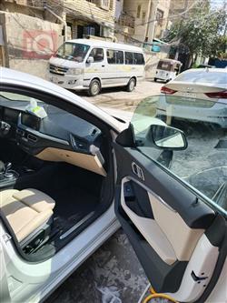 بي ام دبليو الفئة 2